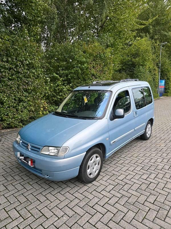 Blau Gebraucht 2002 Citroën Berlingo Van / Kleinbus | 2.500 € (Fairer Preis) - Bild 1/4