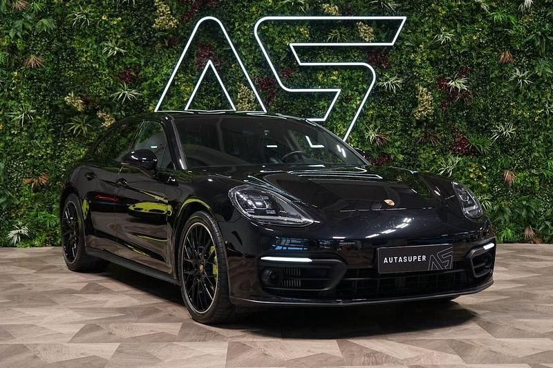 Gebraucht Porsche Panamera 4 Chrono 462 PS (339 kW) 2021 Schwarz Limousine