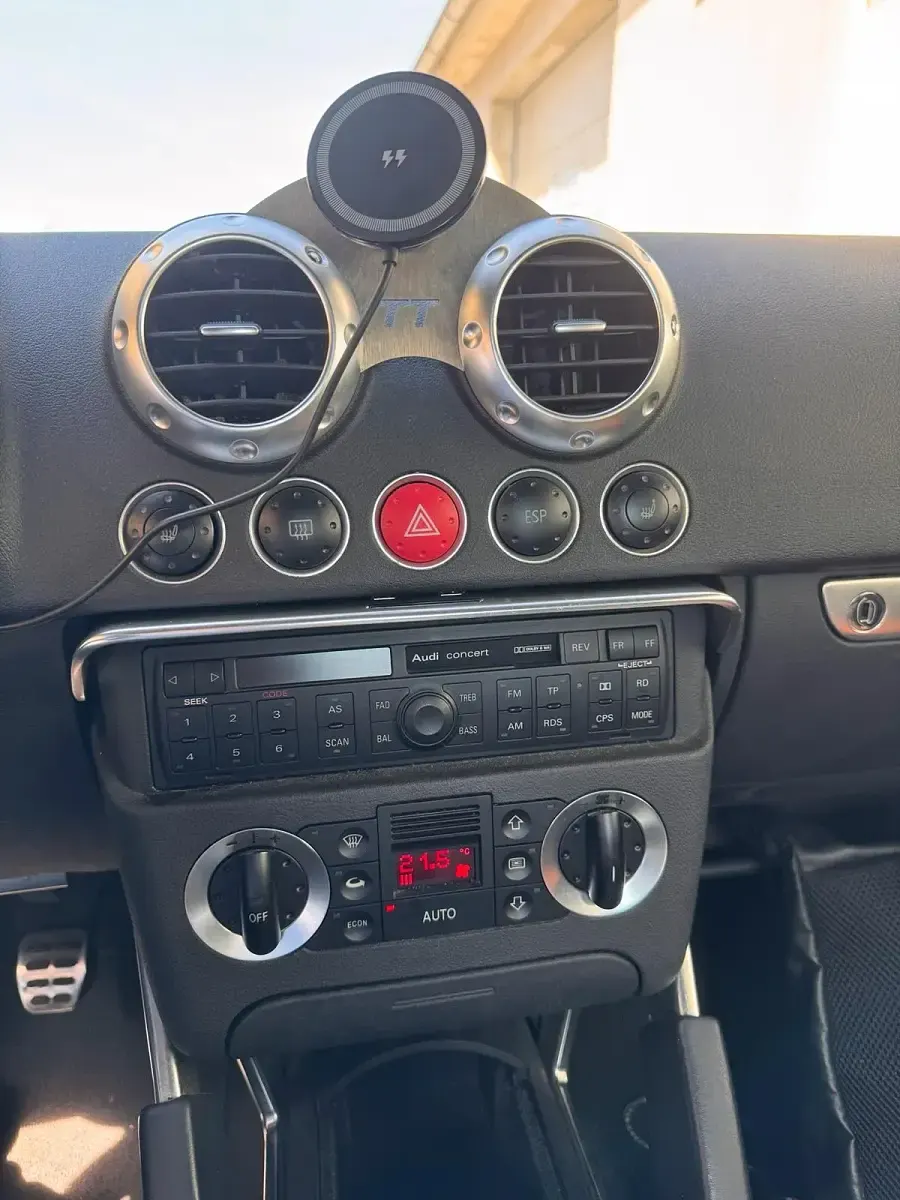 Second-hand Audi TT 180 CP (132 kW) 1998 Argintiu Coupe