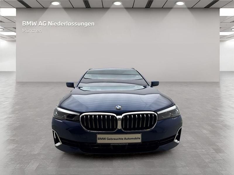 Gebraucht BMW 530 Luxury Line 286 PS (210 kW) 2023 Blau Kombi