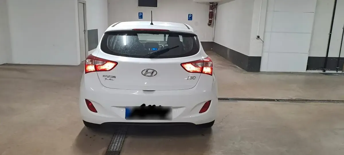 Second-hand Hyundai i30 100 CP (73 kW) 2015 Alb Hatchback