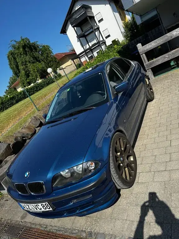 Gebraucht BMW 325 Performance 192 PS (141 kW) 2001 Blau Limousine