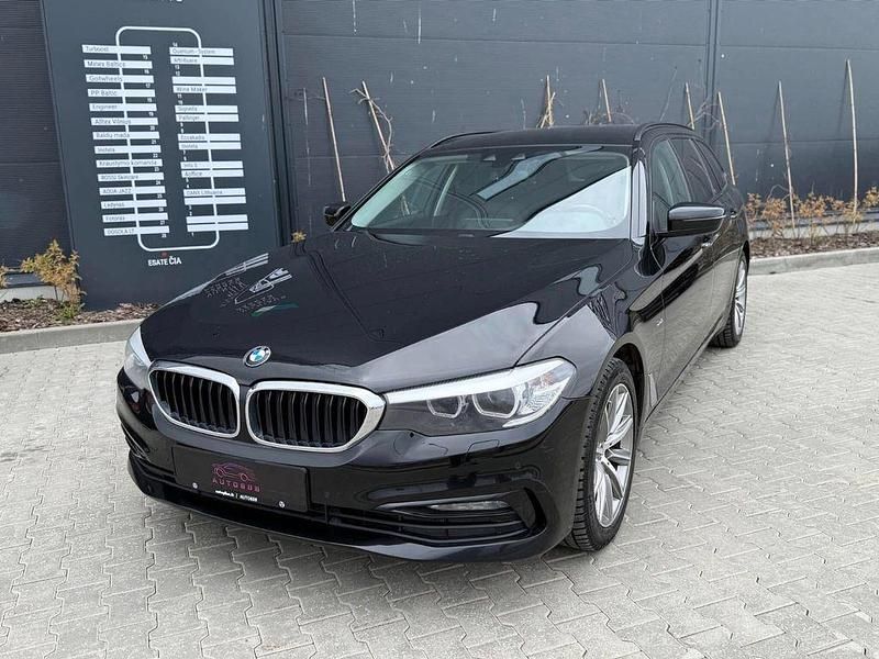 Gebraucht BMW 520 Sport Line 190 PS (139 kW) 2017 Schwarz Kombi