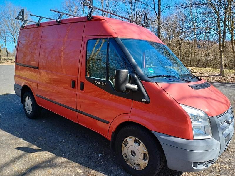 Rot Gebraucht 2013 Ford Transit Van | 8.990 € (Guter Preis) - Bild 1/4