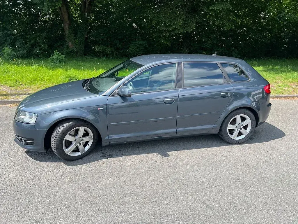 Gebraucht Audi A3 S-Line 170 PS (125 kW) 2011 Grau Kleinwagen
