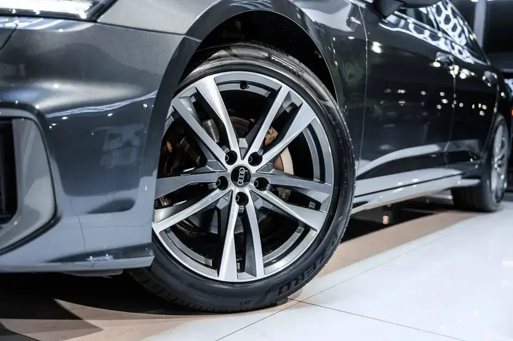 Gebraucht Audi A6 S-Line 163 PS (119 kW) 2021 Grau Kombi