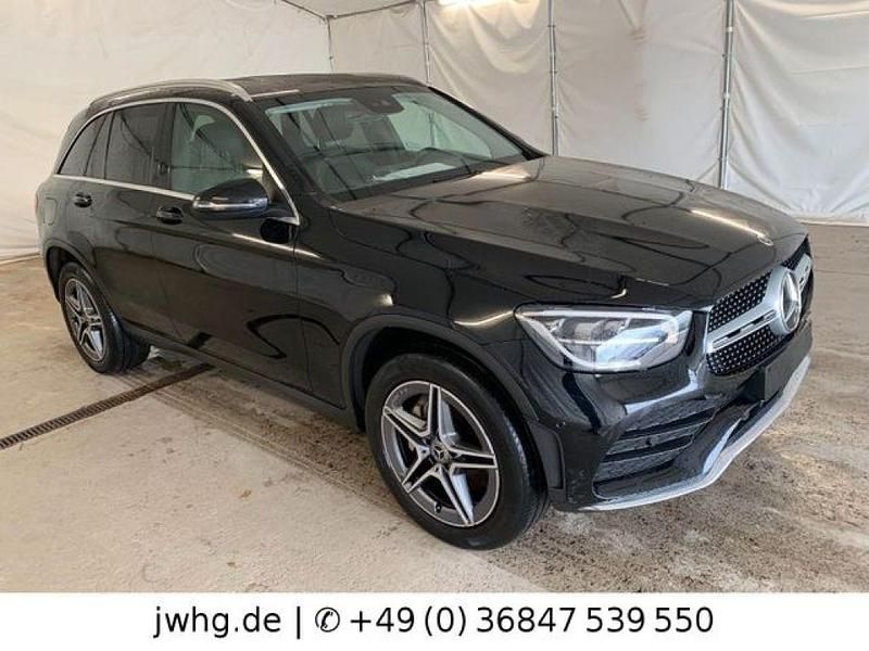 Gebraucht Mercedes GLC300e AMG line 306 PS (225 kW) 2021 Schwarz SUV