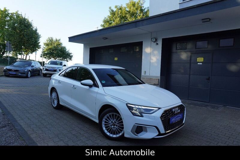 Weiß Gebraucht 2022 Audi A3 Advanced Limousine | 21.999 € (Guter Preis) - Bild 1/4