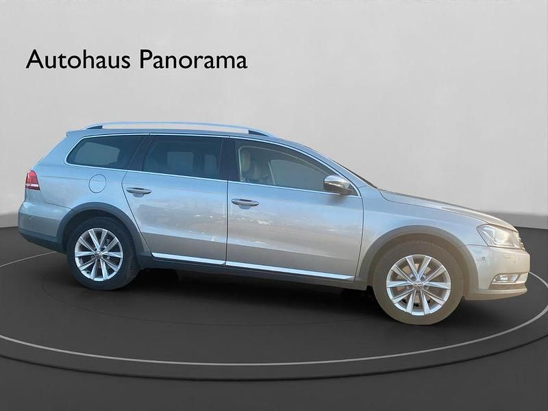 Gebraucht VW Passat Alltrack Basis 211 PS (155 kW) 2014 Silber Kombi