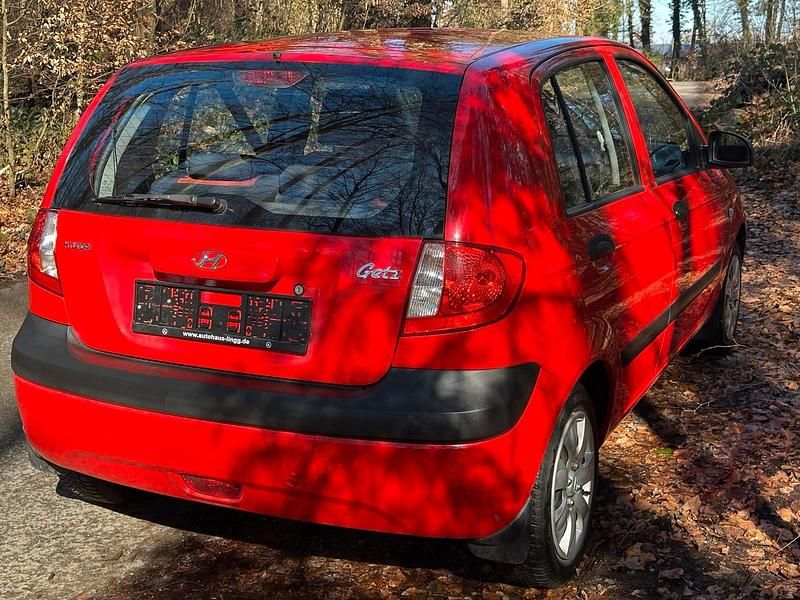 Gebraucht Hyundai Getz 67 PS (49 kW) 2009 Rot Kleinwagen