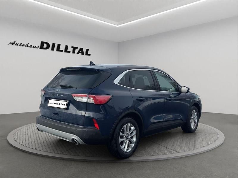 Gebraucht Ford Kuga Titanium 190 PS (139 kW) 2021 Blau SUV