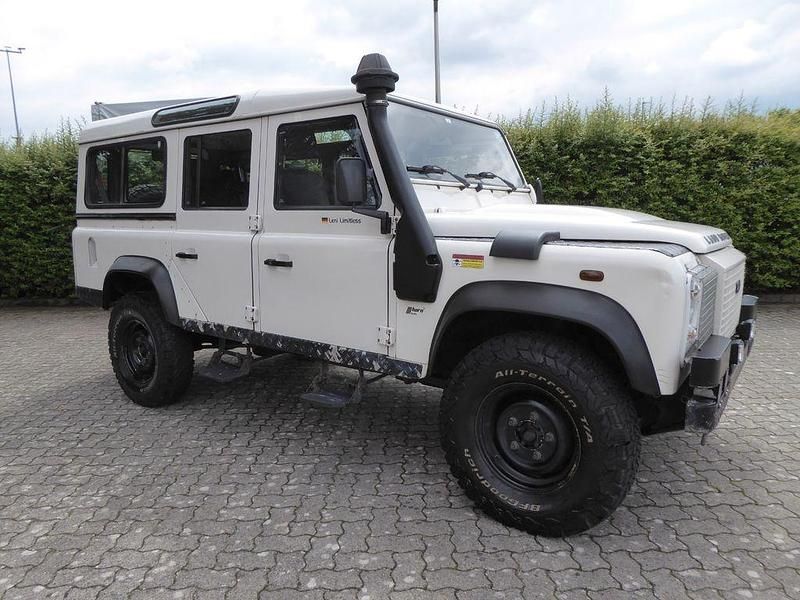 Gebraucht Land Rover Defender 122 PS (89 kW) 2008 Weiß SUV