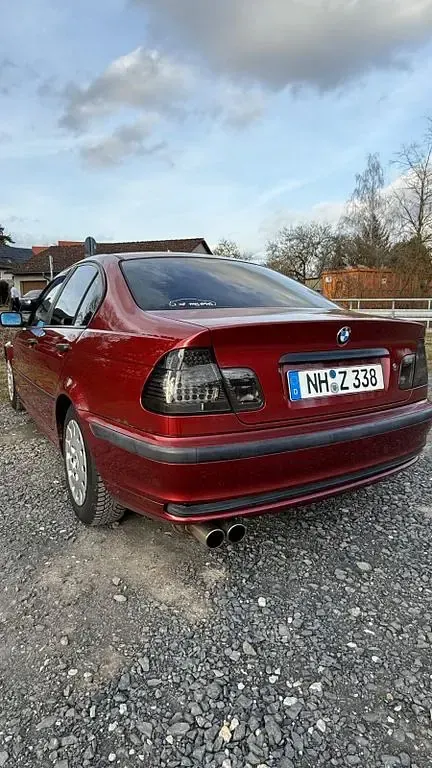 Gebraucht BMW 318 Performance 118 PS (86 kW) 1998 Rot Limousine