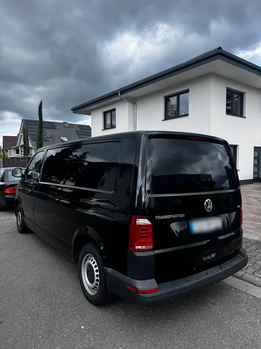 Gebraucht VW Transporter 150 PS (110 kW) 2018 Schwarz Van