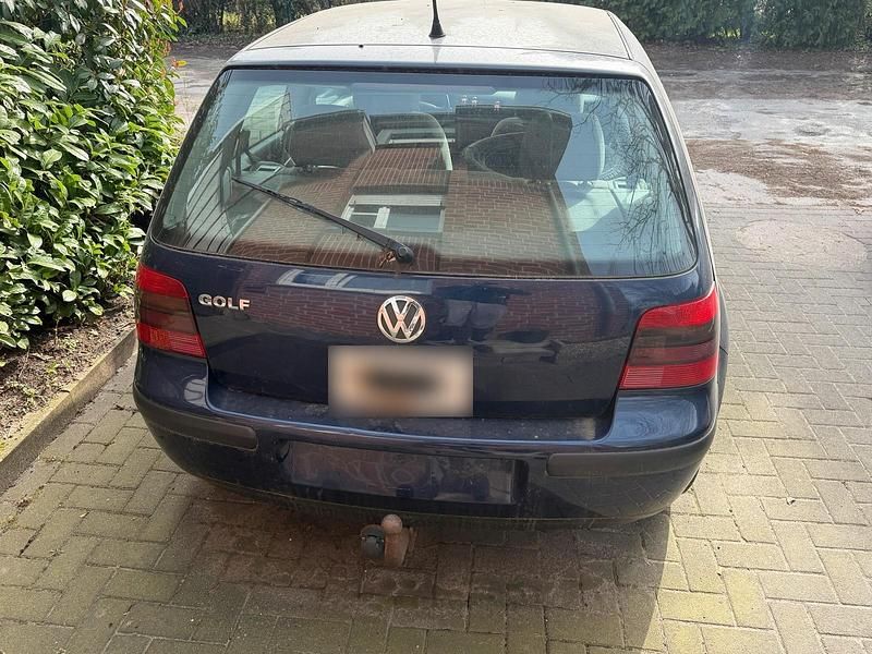 Gebraucht VW Golf IV 75 PS (55 kW) 2000 Blau Kleinwagen