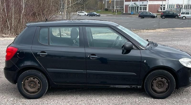 Gebraucht Skoda Fabia 60 PS (44 kW) 2009 Schwarz Limousine