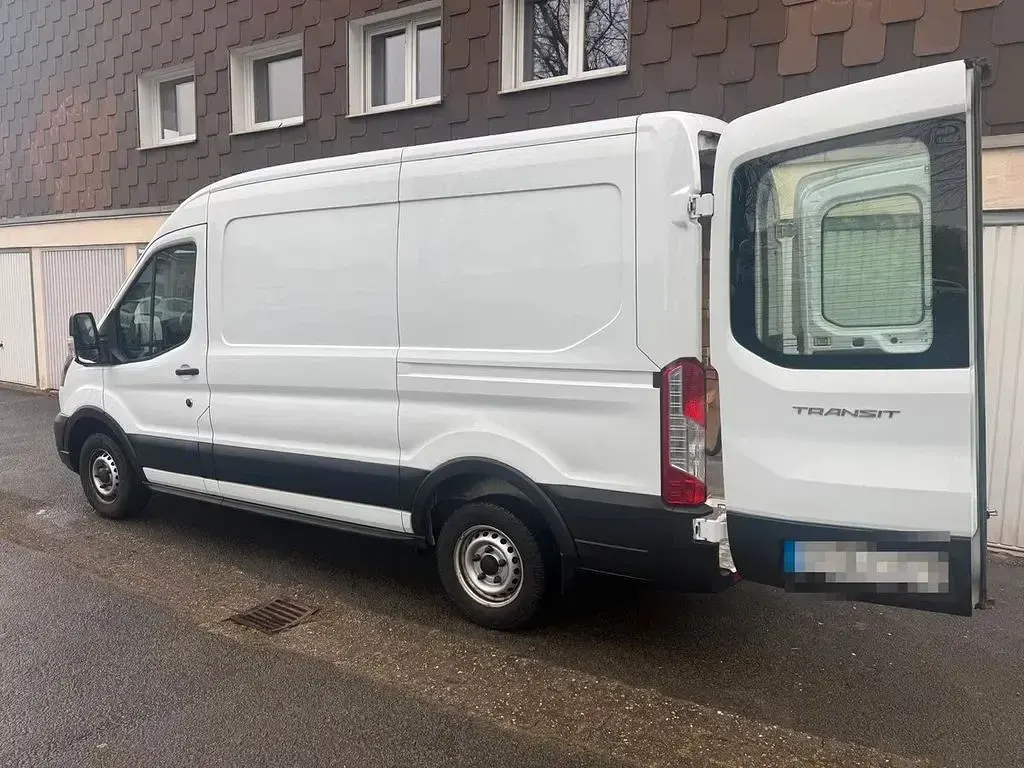 Gebraucht Ford Transit 105 PS (77 kW) 2021 Weiß Van / Kleinbus