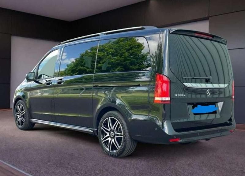Gebraucht Mercedes V300 239 PS (175 kW) 2024 Schwarz Van / Kleinbus