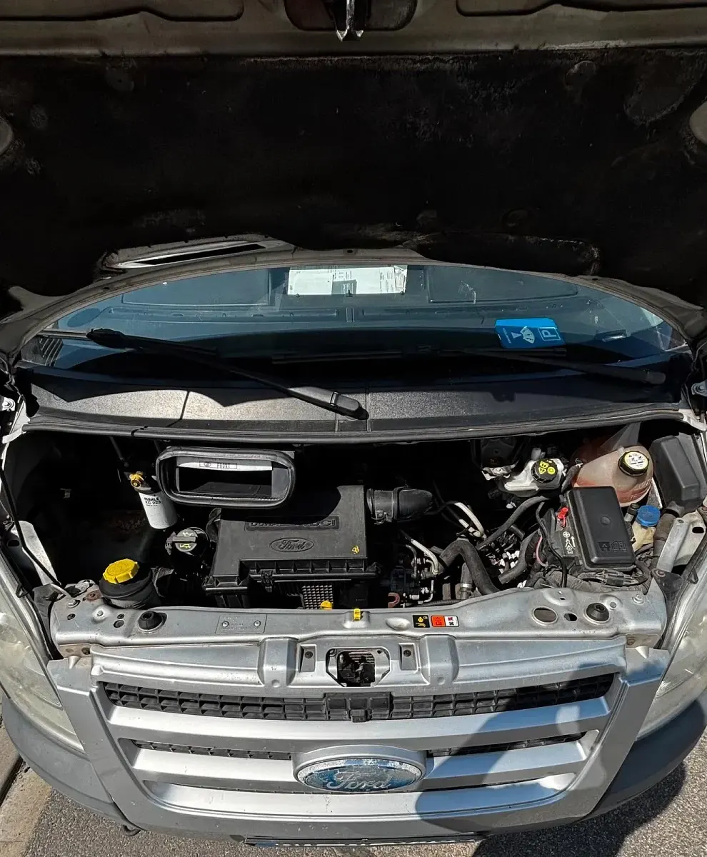 Używany Ford Transit 99 KM (72 kW) 2010 Srebrny Minivan