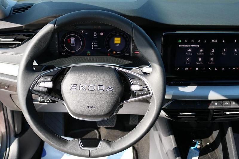 Neu Skoda Octavia Selection 150 PS (110 kW) 2025 Grau Kombi