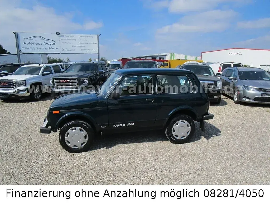 Gebraucht Lada Taiga 140 PS (102 kW) 2018 Gruen SUV