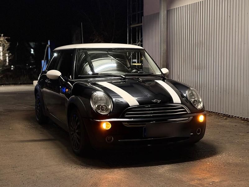 Second-hand Mini Cooper 115 CP (84 kW) 2004 Negru Hatchback