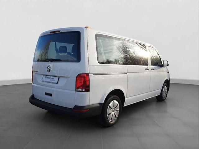 Gebraucht VW Caravelle Trendline 110 PS (80 kW) 2021 Weiß Van / Kleinbus