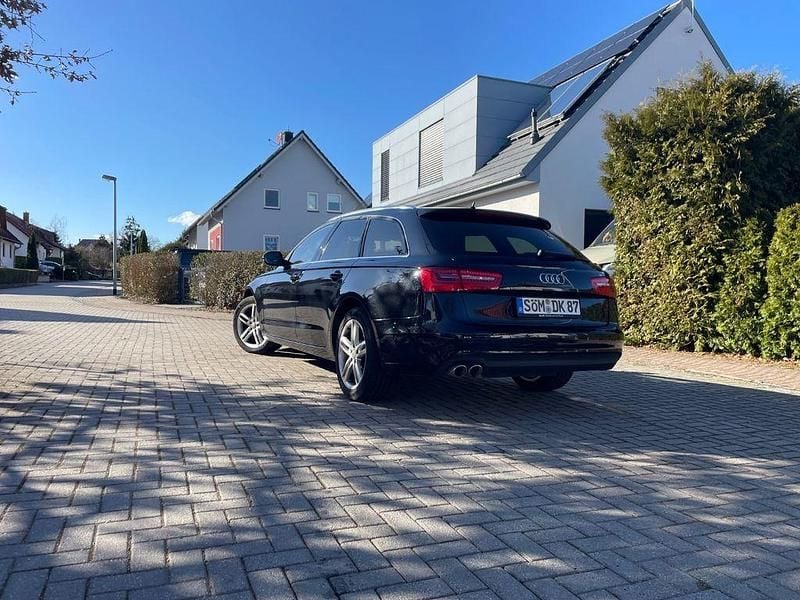 Gebraucht Audi A6 Ambiente 177 PS (130 kW) 2014 Schwarz Kombi