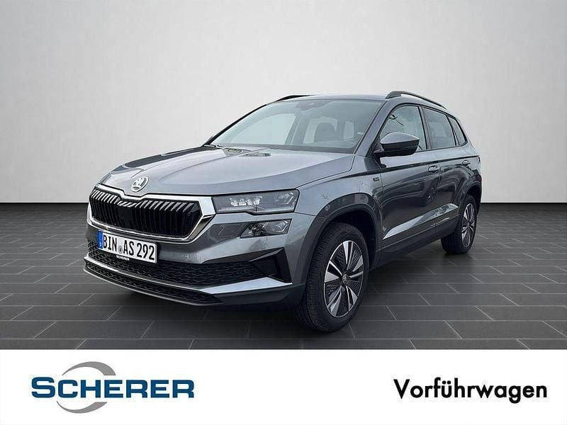 Grau Gebraucht 2025 Skoda Karoq Tour SUV | 36.980 € (Etwas zu teuer) - Bild 1/4