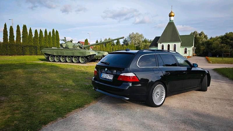 Gebraucht BMW 530 Performance 235 PS (172 kW) 2007 Schwarz Kombi