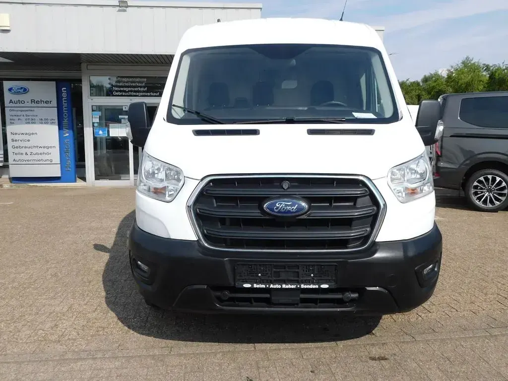 Gebraucht Ford Transit Trend 131 PS (96 kW) 2021 Weiß Van