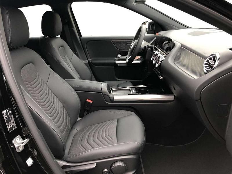 Gebraucht Mercedes GLA180 Progressive 136 PS (100 kW) 2025 Schwarz SUV