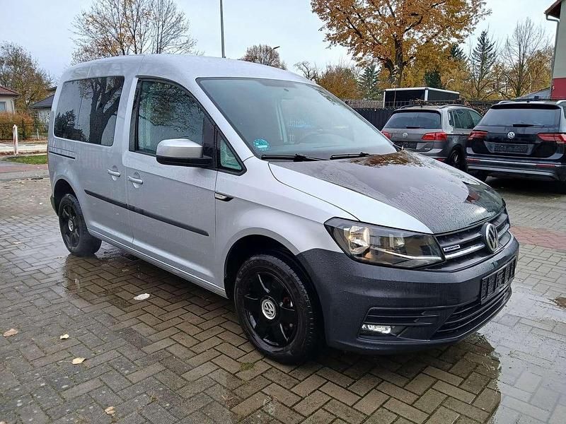 Second-hand VW Caddy 110 CP (80 kW) 2015 Argintiu Monovolum