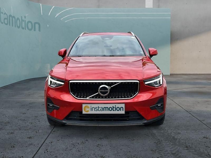 Gebraucht Volvo XC40 Core 163 PS (119 kW) 2024 Rot SUV