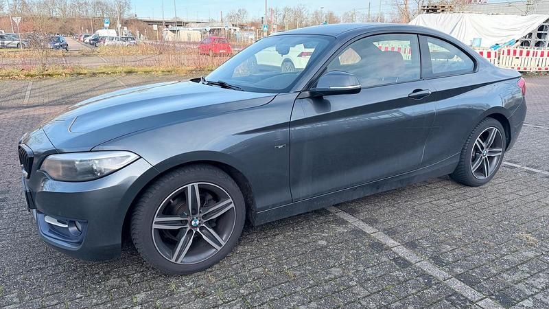 Gebraucht BMW 218 Sport Line 150 PS (110 kW) 2014 Grau Coupé