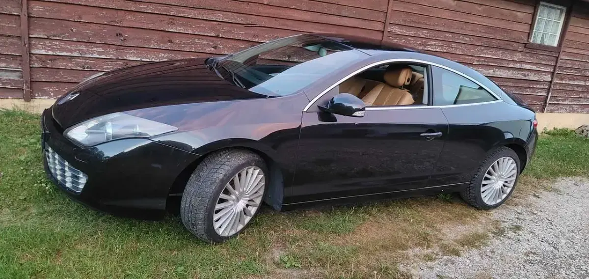 Gebraucht Renault Laguna Coupé GT 204 PS (150 kW) 2009 Schwarz Coupé