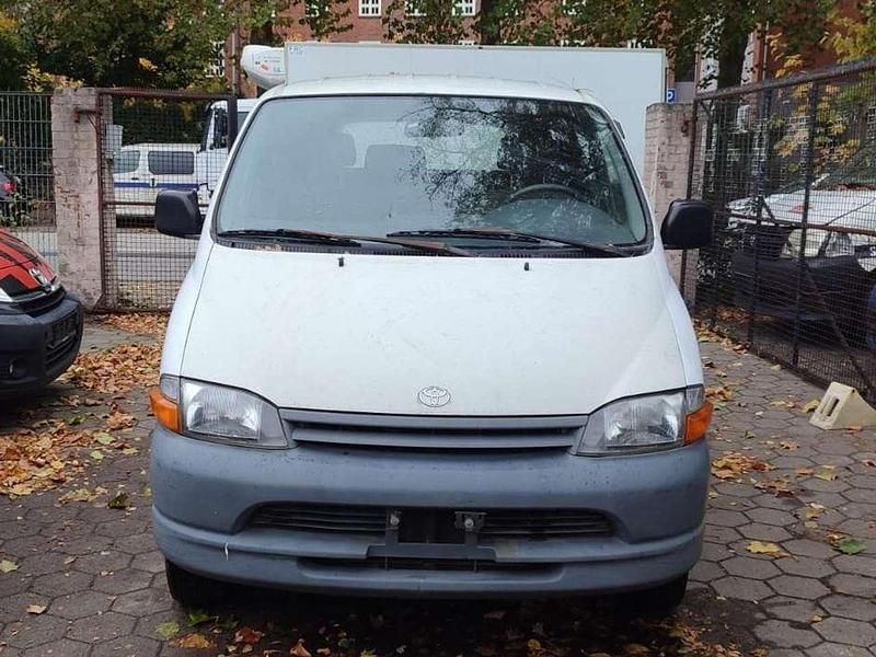Weiß Gebraucht 1998 Toyota HiAce Van | 6.500 € - Bild 1/4