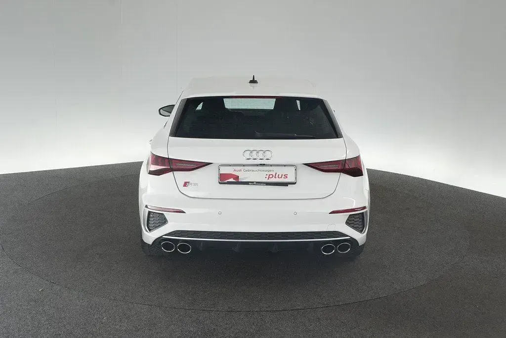Gebraucht Audi S3 Design 310 PS (228 kW) 2024 Weiß Limousine
