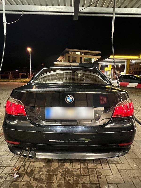 Second-hand BMW 525 192 CP (141 kW) 2004 Negru Berlinǎ
