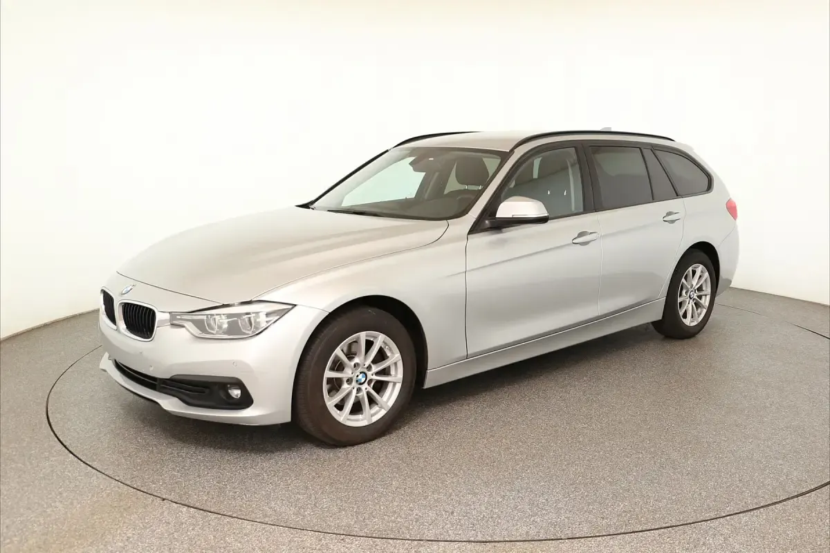 Gebraucht BMW 318 Advantage 150 PS (110 kW) 2019 Kombi