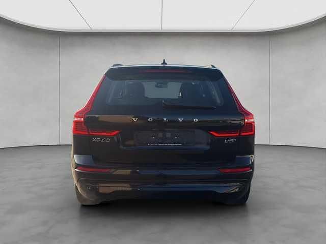 Gebraucht Volvo XC60 Core 250 PS (183 kW) 2024 Schwarz SUV