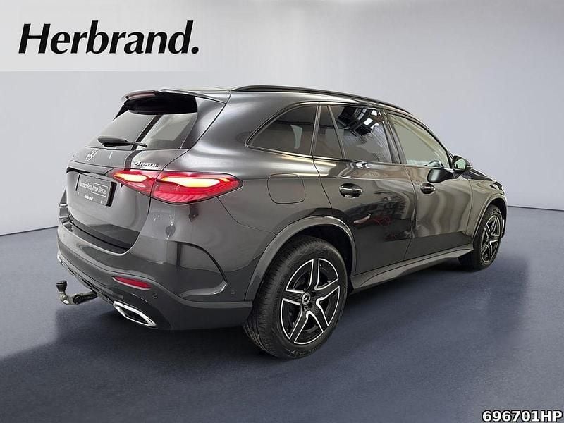 Gebraucht Mercedes GLC300e AMG 204 PS (150 kW) 2025 Grau SUV