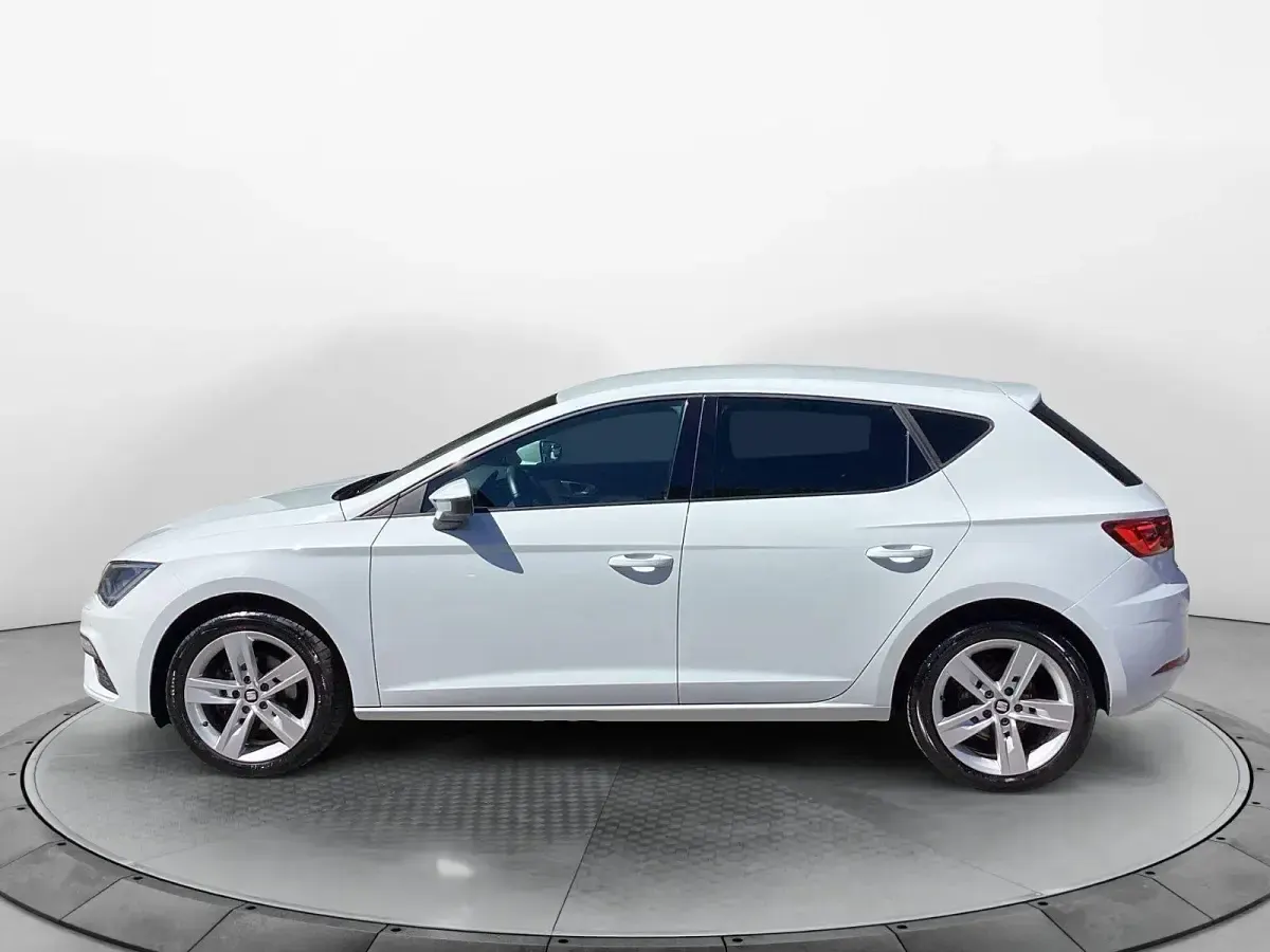 Gebraucht Seat Leon FR 131 PS (96 kW) 2020 Weiß Limousine