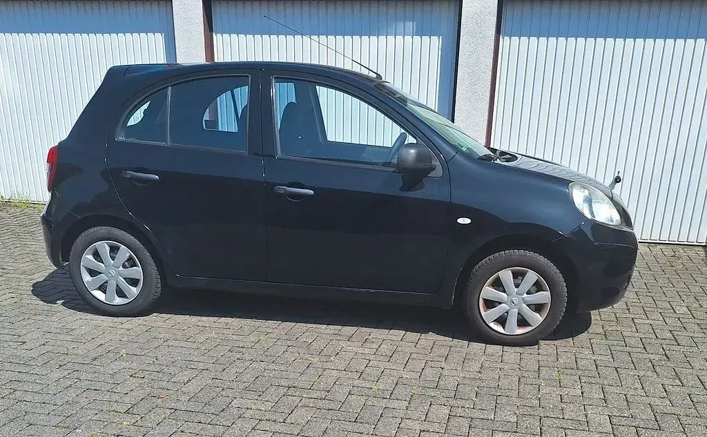Gebraucht Nissan Micra 80 PS (58 kW) 2011 Schwarz Kleinwagen