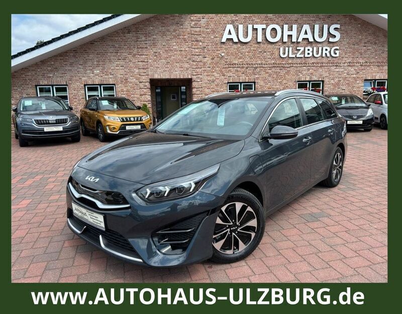Grau Gebraucht 2021 Kia Ceed Sportswagon Vision Kombi | 16.900 € (Superpreis) - Bild 1/4