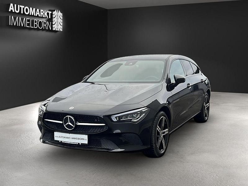 Gebraucht Mercedes CLA250e Shooting Brake Night 218 PS (160 kW) 2021 Schwarz Kombi