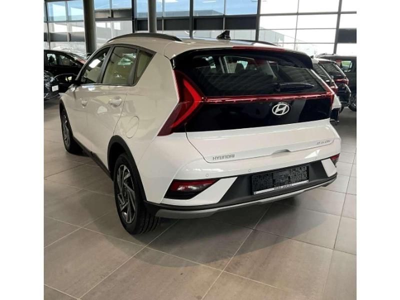 Gebraucht Hyundai Bayon Trend 101 PS (74 kW) 2024 Atlas white / sol SUV