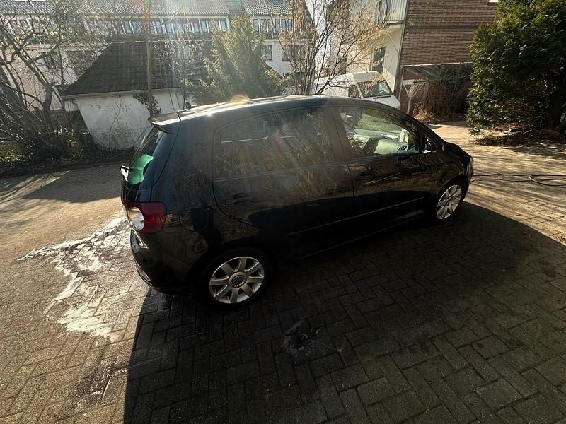 Gebraucht VW Golf V 140 PS (102 kW) 2005 Schwarz Kleinwagen