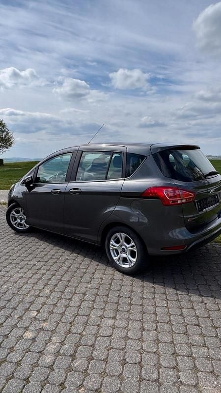 Second-hand Ford B-MAX 101 CP (74 kW) 2016 Verde Monovolum