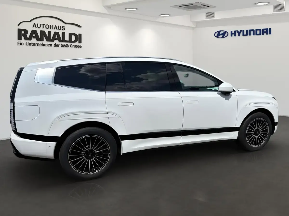 Gebraucht Hyundai Ioniq 9 225 kW (307 PS) 2026 Mic (weiss SUV